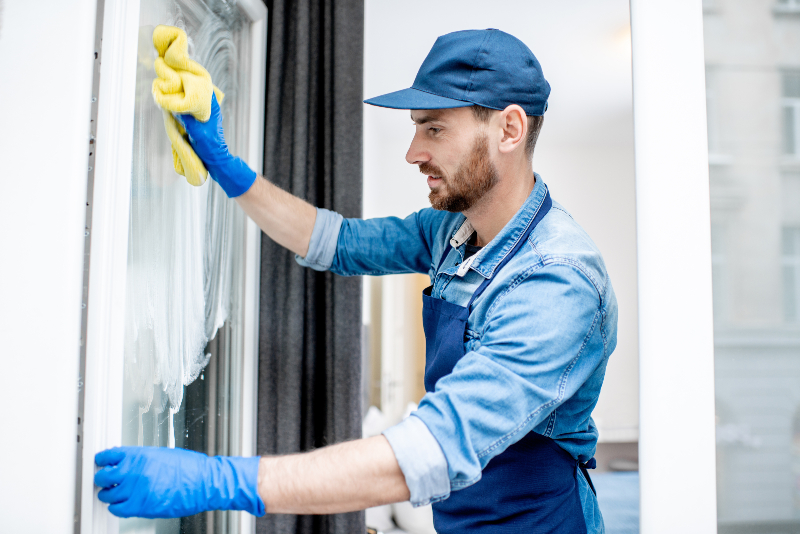 Why New York Residents Should Hire Window Cleaning Services