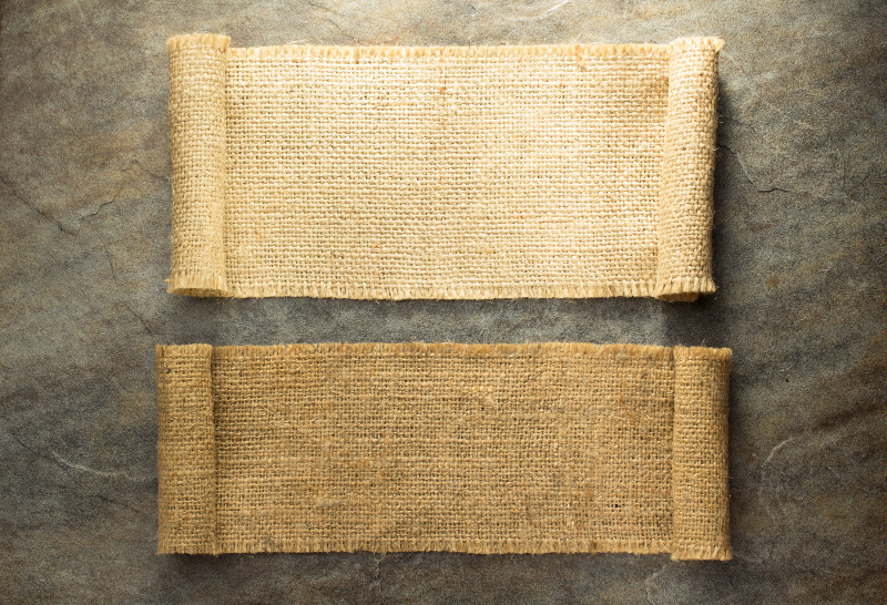 Austin Weddings Old and New: Glitz Table Runners, Burlap, Embroidery